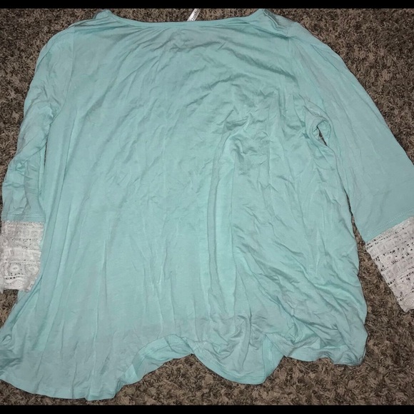 Clothes - Picture 2 of 5